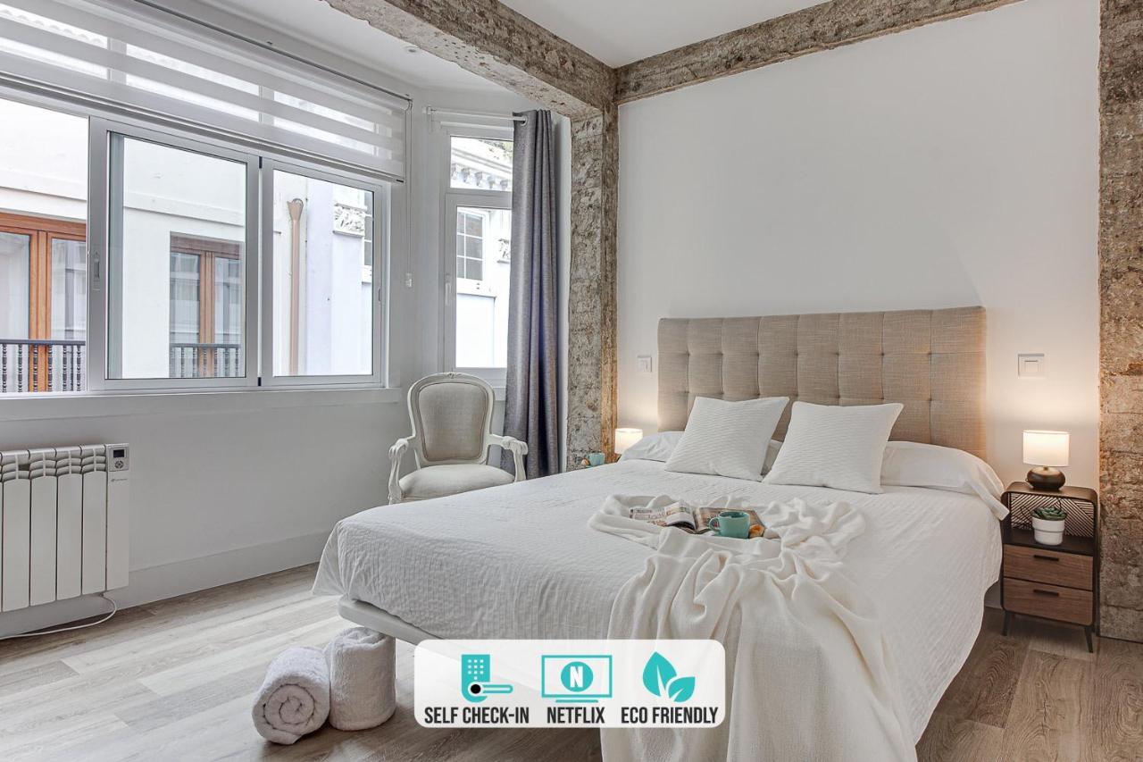 Central Square Deluxe Apartment А-Корунья Екстер'єр фото